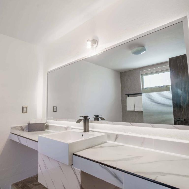 4 Bedroom Luxury Villa with Private Pool - Villa with Private Pool - 33