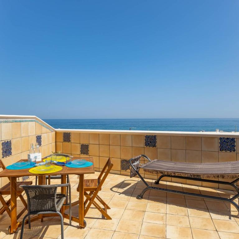 Golden Shore - Two-Bedroom House - 1