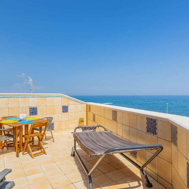 Golden Shore - Two-Bedroom House - 25
