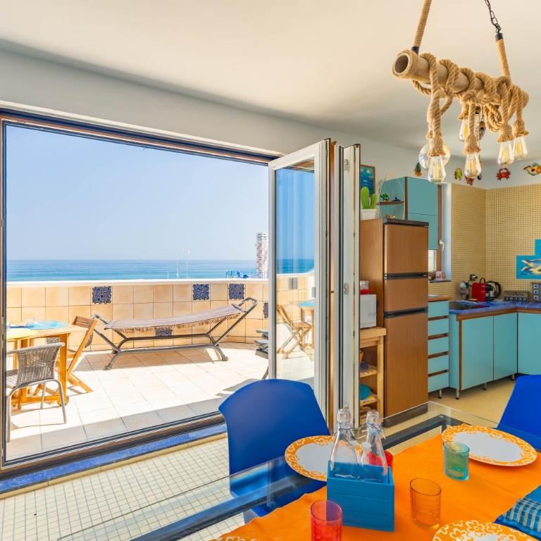 Golden Shore - Two-Bedroom House - 35