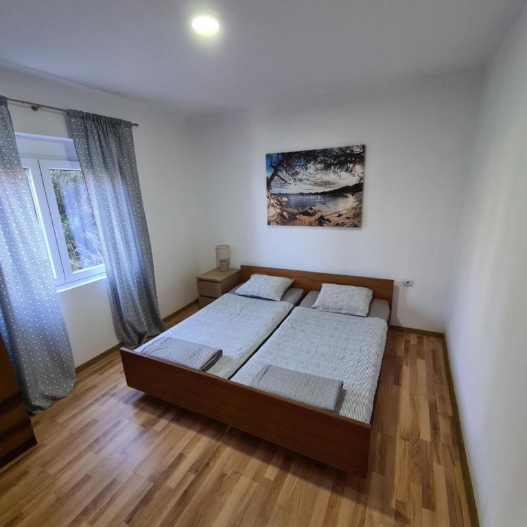 Family Sea View Ulcinj - Two-Bedroom Apartment - 3