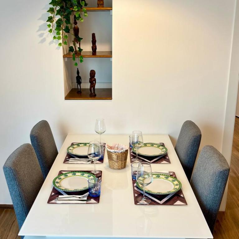 modern renovated home near city center & transit - Appartamento - 49