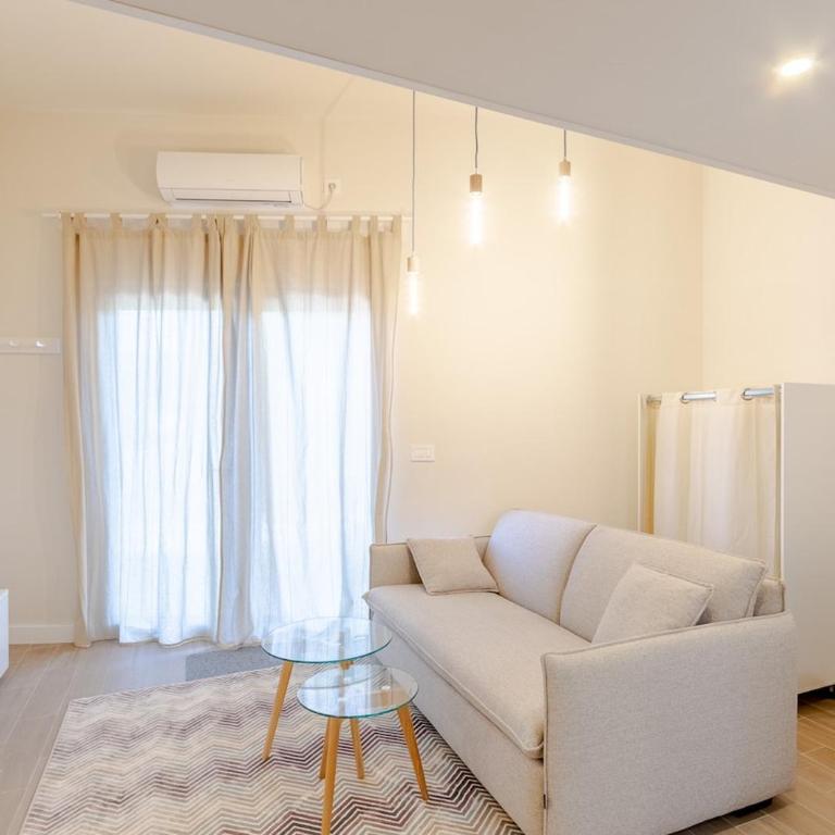 Mini Condos 3 D1, Ground floor with private patio - Studio Apartment with One Double Bed - 5