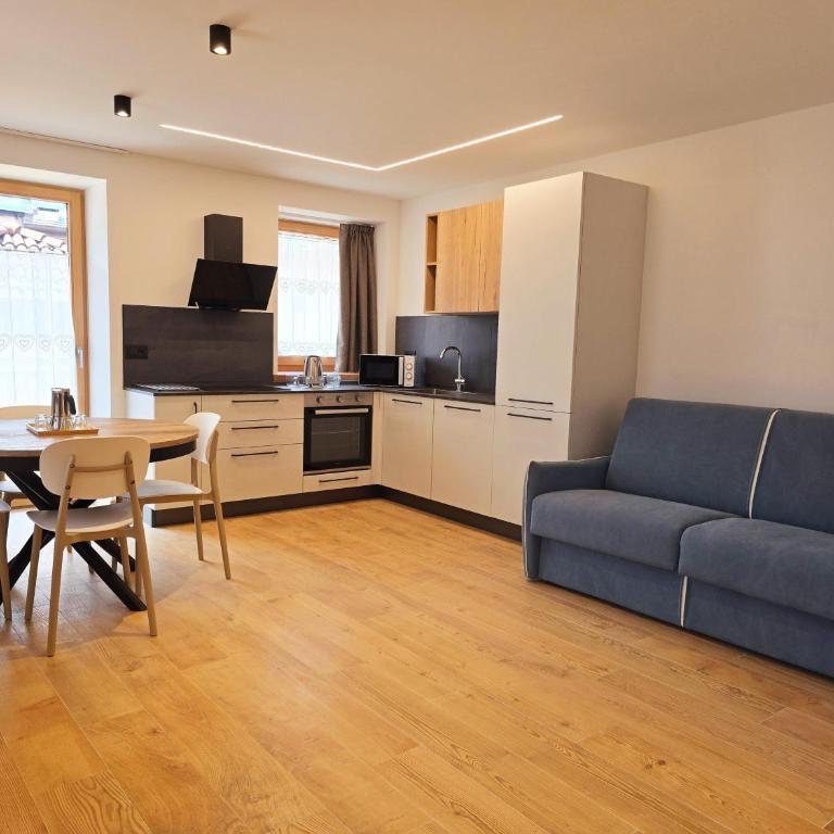 Alpine Lodge Tesero - Alpine Stay Apartments - Two-Bedroom Apartment - 2