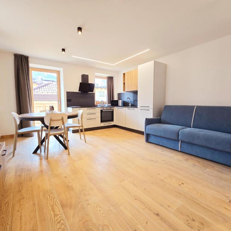 Alpine Lodge Tesero - Alpine Stay Apartments - Two-Bedroom Apartment - 3
