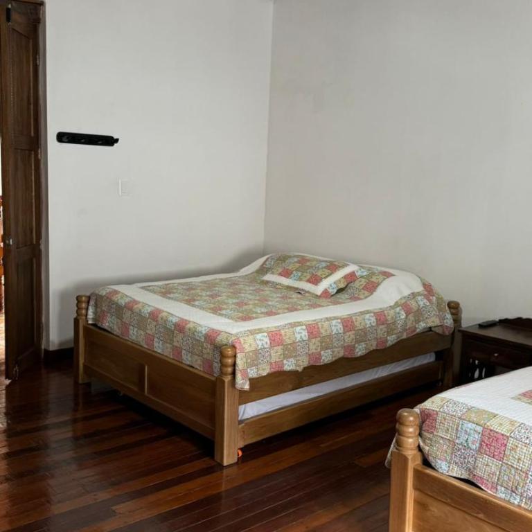 El Balcón de Emma - Family Room with Balcony - 5