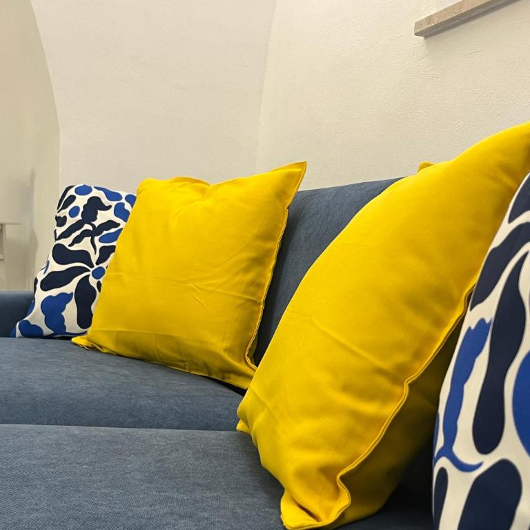 Palazzo dei Duchi D'Amico - Apartment -"TraleVolte" del '700 - Appartamento con 2 Camere da Letto - 56