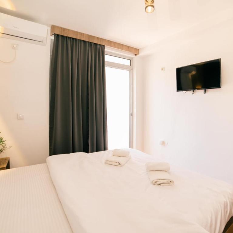 Hotel Dajti - Double Room - 1