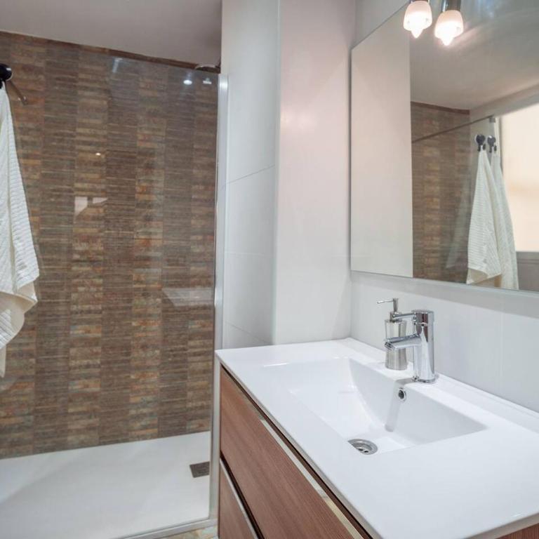 El Pilar Luxury Suites By VALENCIAFLATS EU - One-Bedroom Apartment - 5
