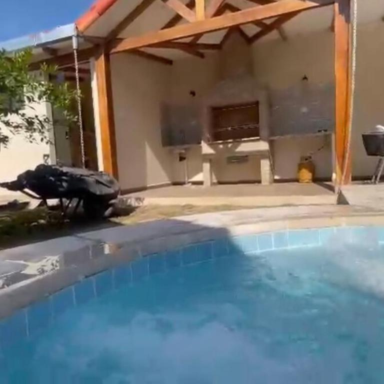 Beautiful house with pool - One-Bedroom House - 4