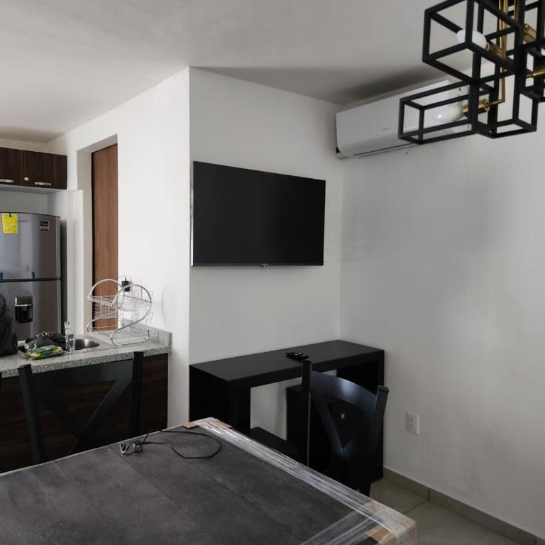 Nuevo depa con alberca y gym - Three-Bedroom Apartment - 4