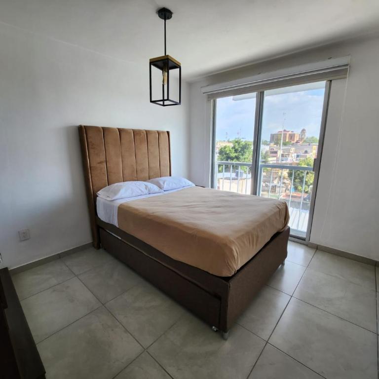 Nuevo depa con alberca y gym - Three-Bedroom Apartment - 2