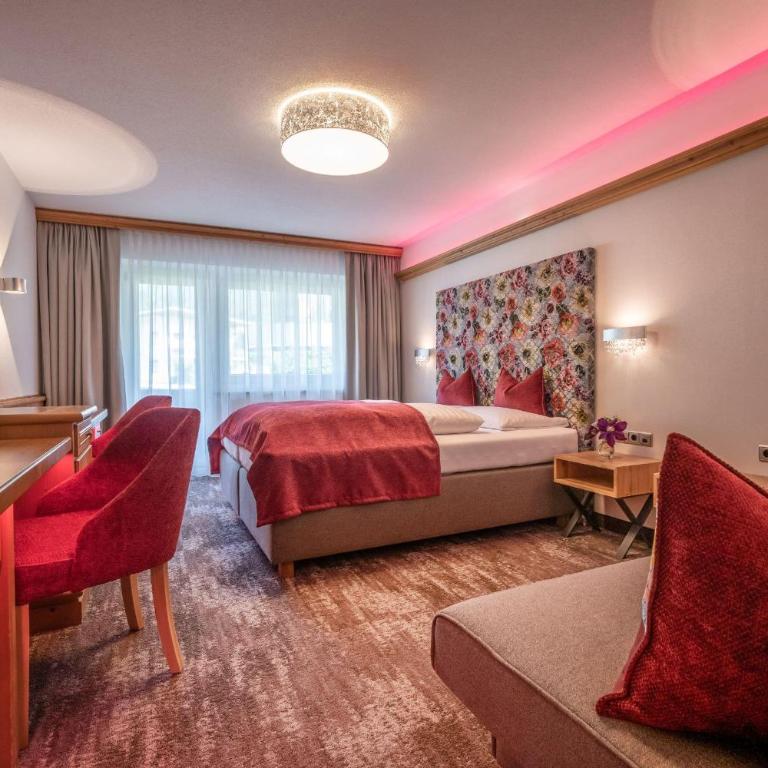 Hotel Jägerhof Mayrhofen - Deluxe Doppelzimmer - 3