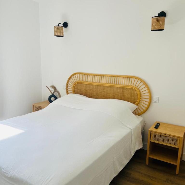 Casa Dolorès parking, jardin, Gds Buffets 10 min - Maison de Ville 3 Chambres - 17