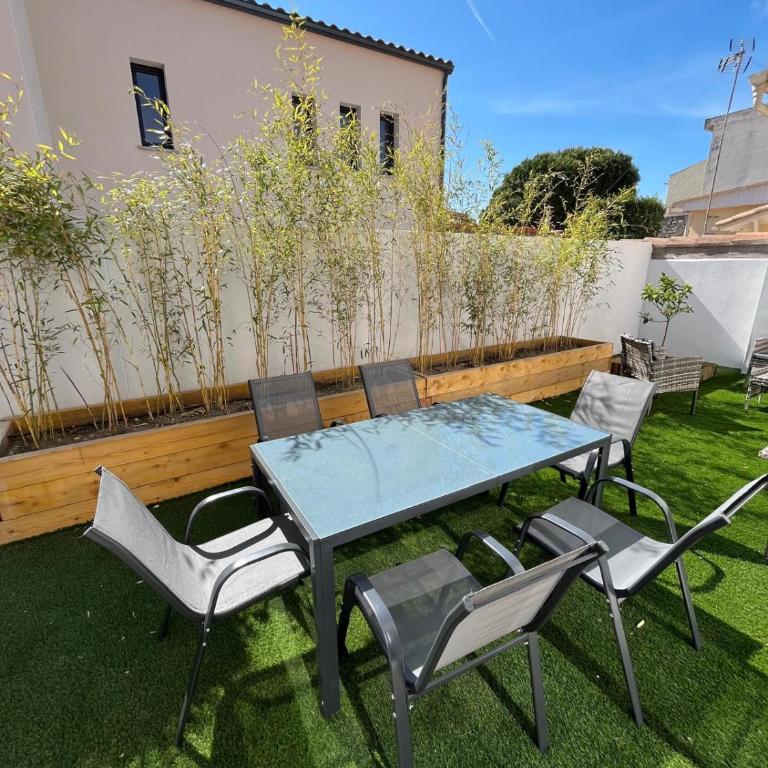 Casa Dolorès parking, jardin, Gds Buffets 10 min - Maison de Ville 3 Chambres - 7