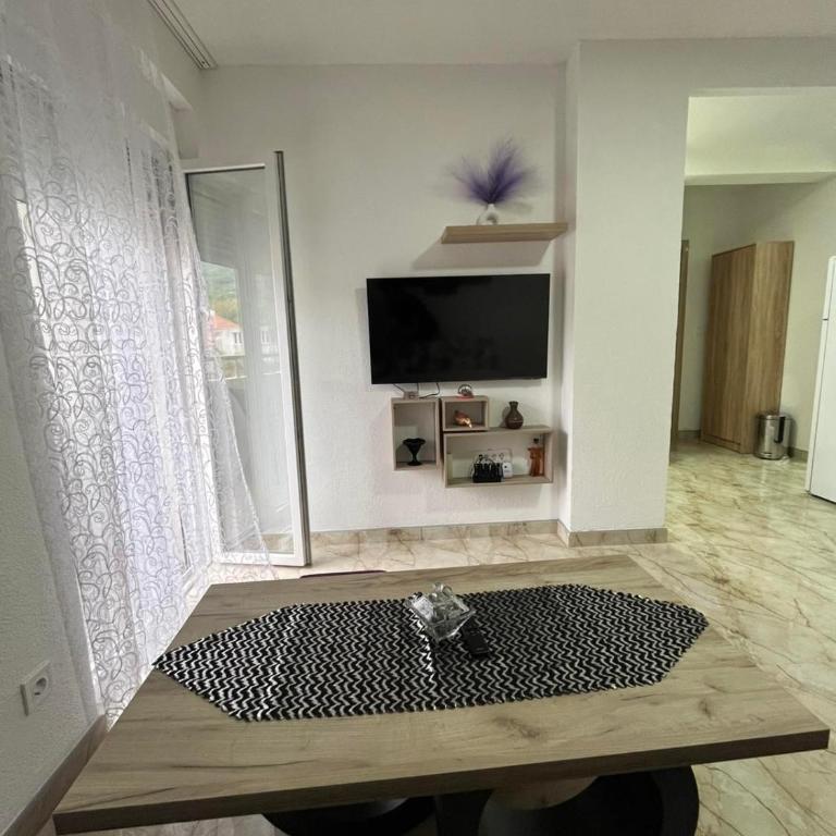 Lutovac Apartmani - One-Bedroom Apartment - 11