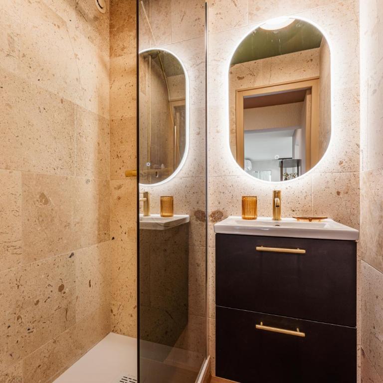 Appartement Chic 3 Chambres Saint-Tropez avec parking privé - Three-Bedroom Apartment - 20