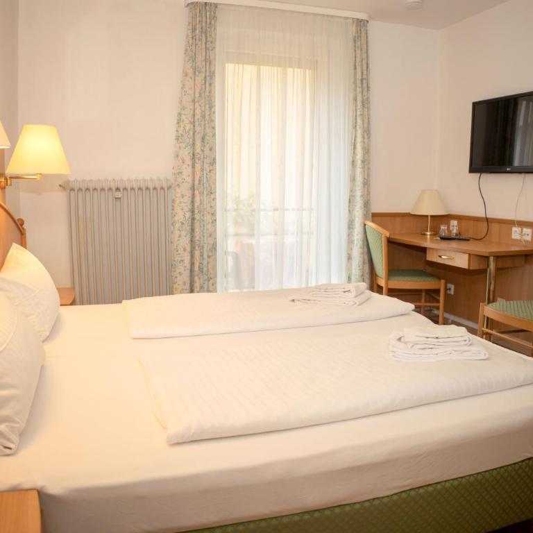 Hotel Möve garni - Doppelzimmer - 4
