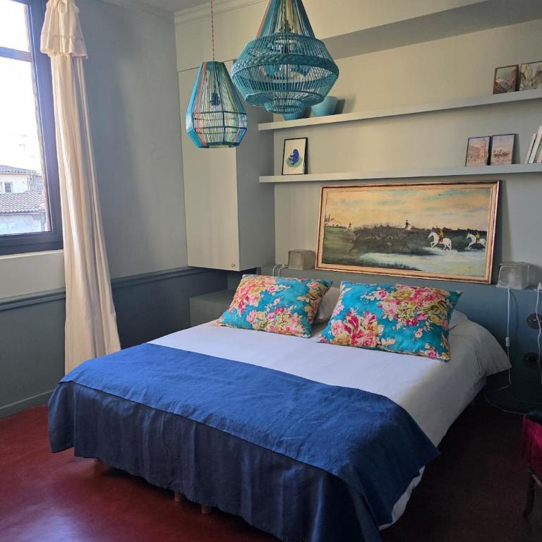 Maison des Remparts Intra-Muros spacieuse Patio avec Bassin Wifi Parking Gratuit - Maison 5 Chambres - 5