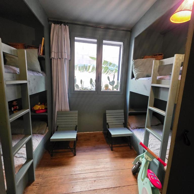 Maison des Remparts Intra-Muros spacieuse Patio avec Bassin Wifi Parking Gratuit - Maison 5 Chambres - 18