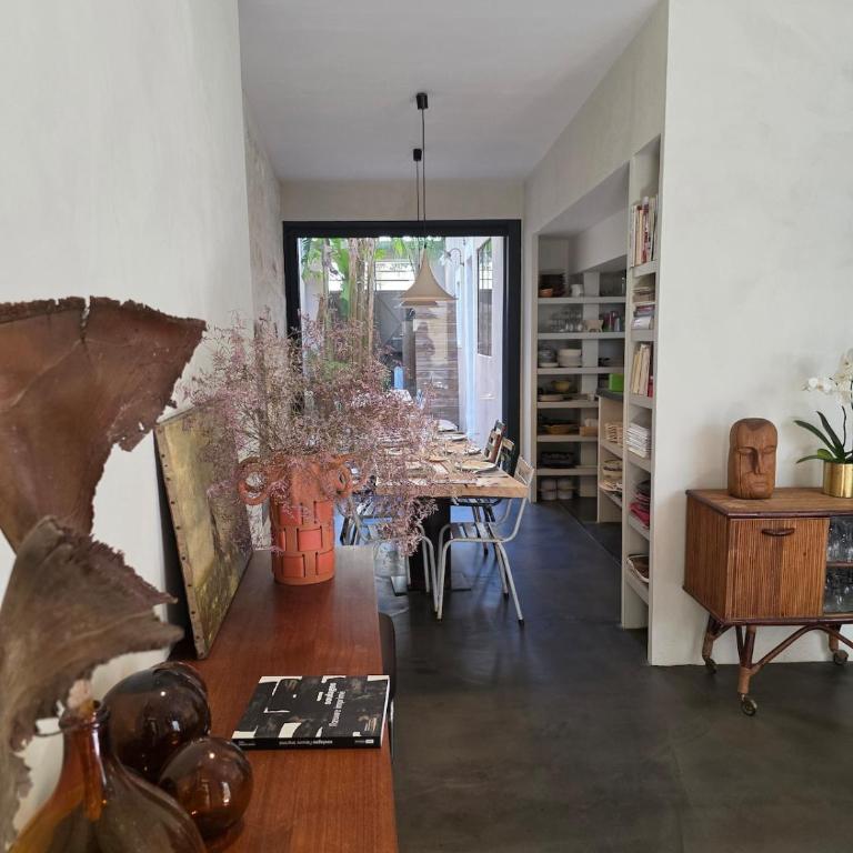 Maison des Remparts Intra-Muros spacieuse Patio avec Bassin Wifi Parking Gratuit - Maison 5 Chambres - 24