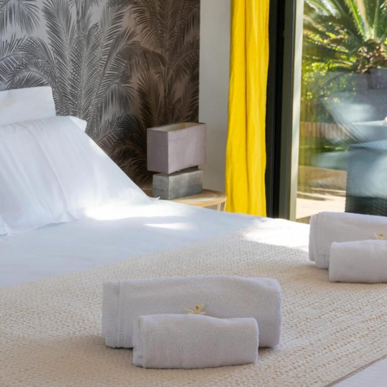 3-Br Apartment with Private Pool & Sea View - Appartement - 28