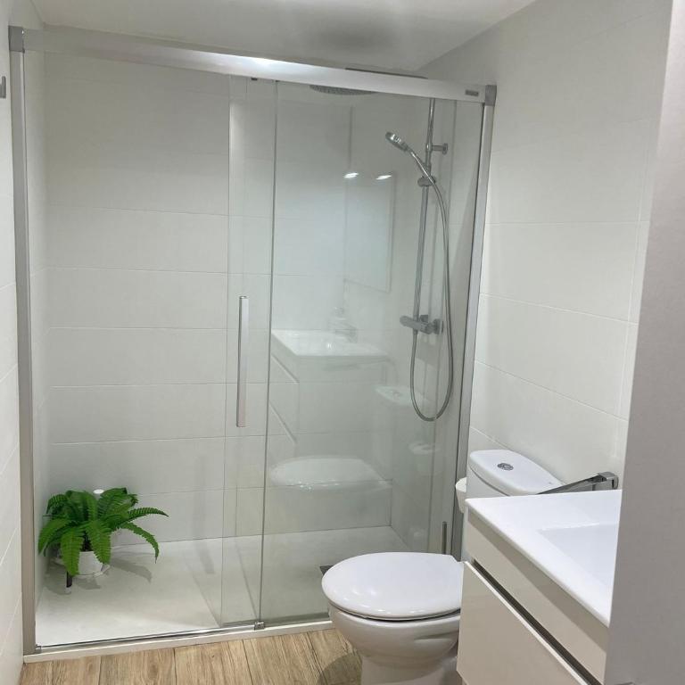 Apartament Castell de Tossa- a 100m playa-Parking - Apartamento de 2 dormitorios - 30