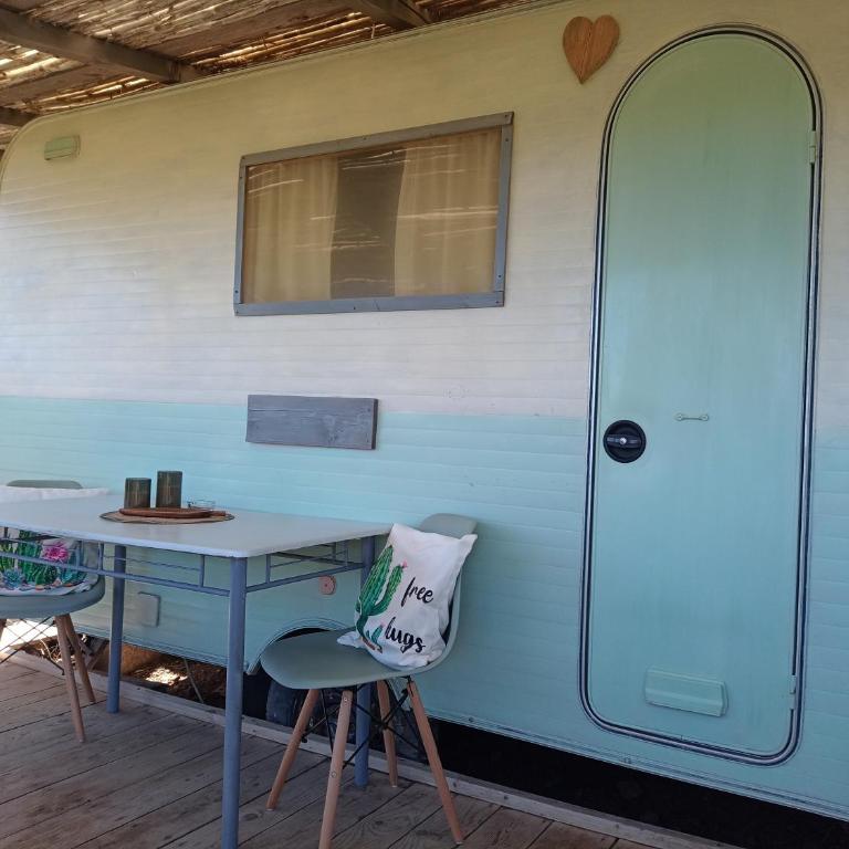 La Cera Farm Camping B&B - Queen Room with Sea View - 2