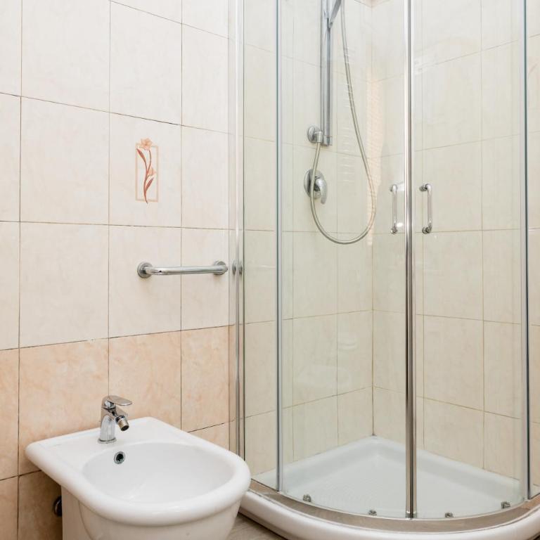 Vatican Giuliano’s House - Appartamento con 2 Camere da Letto - 18