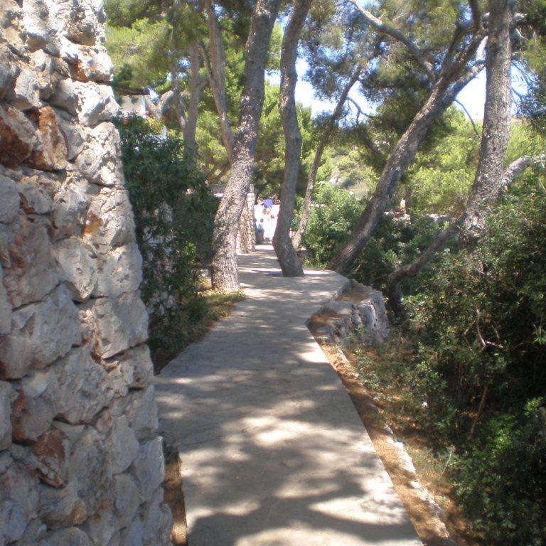 Waterfront Apartment 'Maria'. Pool. WIFI - Apartamento de 3 dormitorios - 32