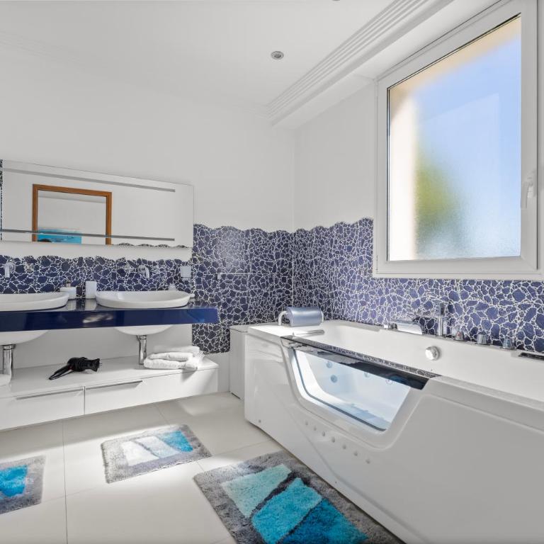 Prestigious Villa in Mougins 6 bedrooms spa cinema and nightclub - Villa - 24