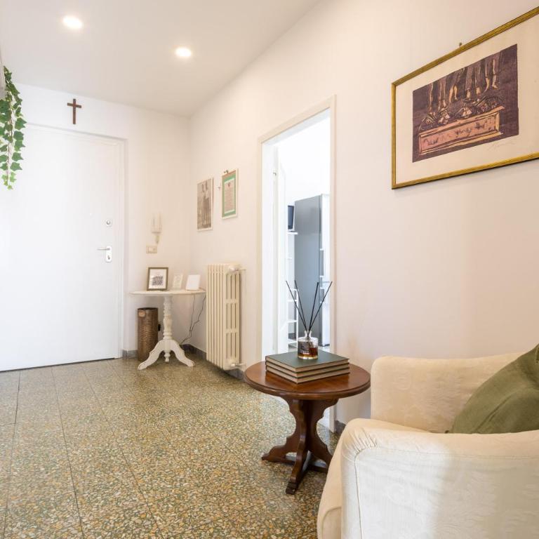 Three-Bedroom Florence Home - Appartamento con 3 Camere da Letto - 14