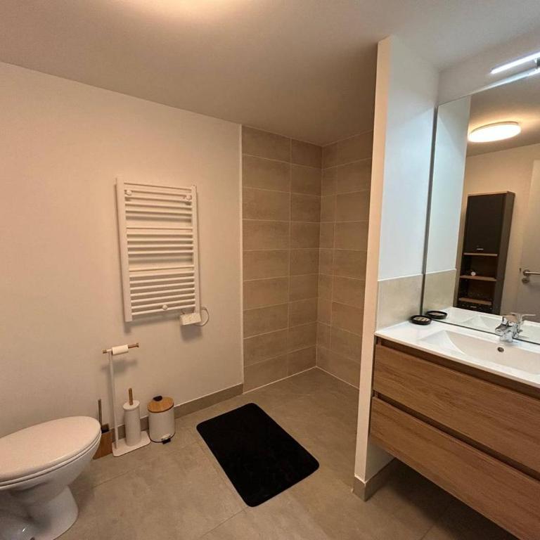 NAÏA BRI - Two-Bedroom Apartment with Balcony - 4