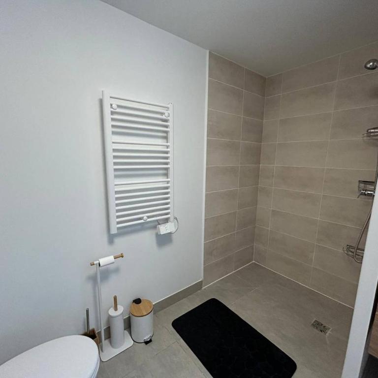 NAÏA BRI - Two-Bedroom Apartment with Balcony - 5