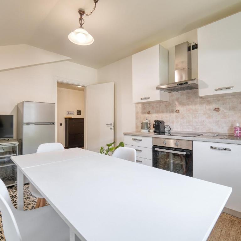 La Mansarda - Appartamento con 2 Camere da Letto - 7