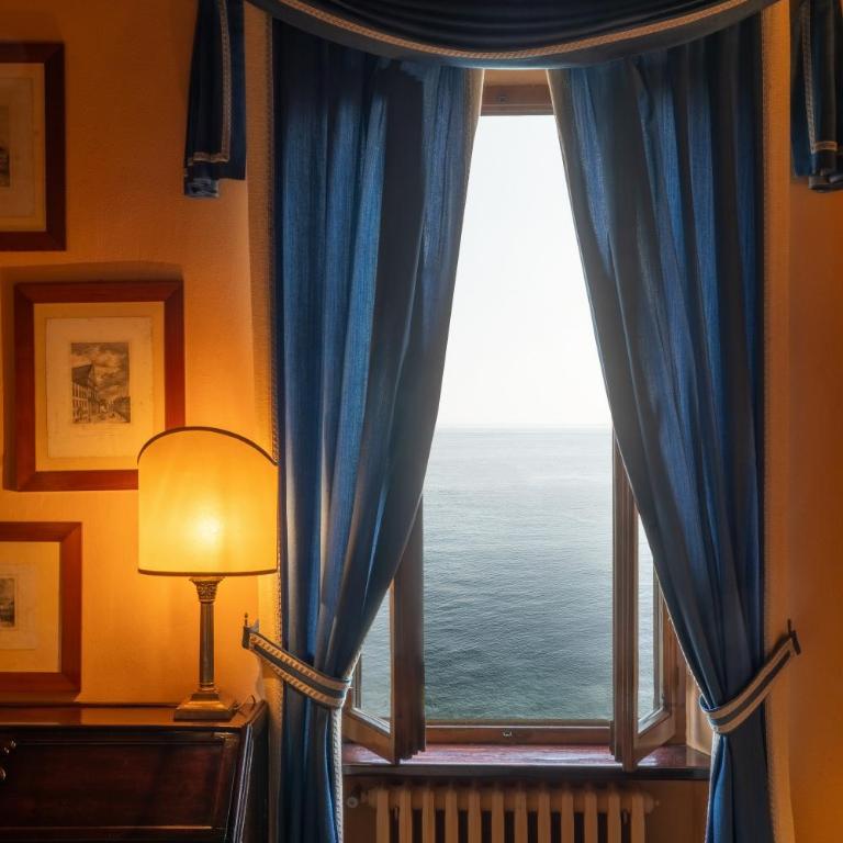 Locanda San Vigilio - Camera Superior Matrimoniale/Doppia con Letti Singoli con Vista Lago - 2