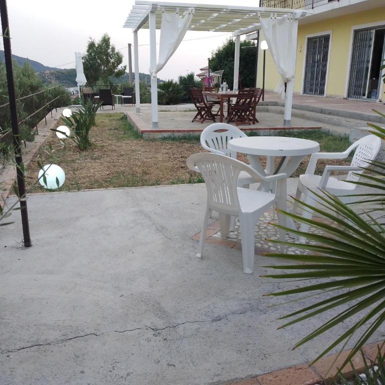 Villa Lancellotti - Appartamento con 3 Camere da Letto e Vista Montagna - 8