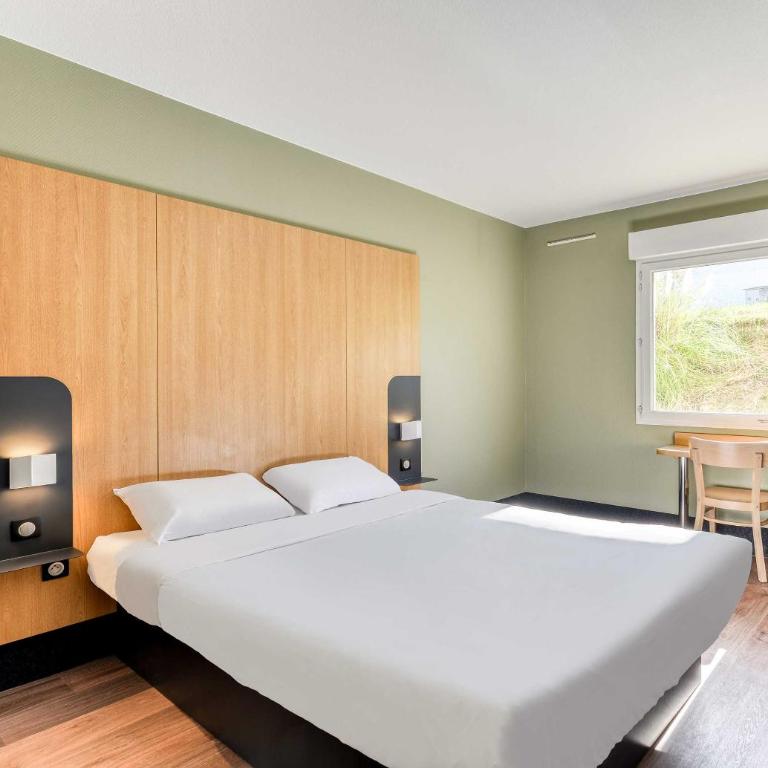 B&B HOTEL Pézenas - Chambre Double - Accessible aux Personnes à Mobilité Réduite - 1