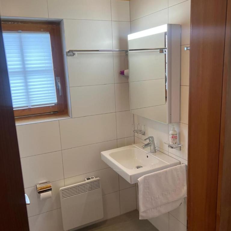 Toggi EG - Apartment mit Blick auf die Berge - 19