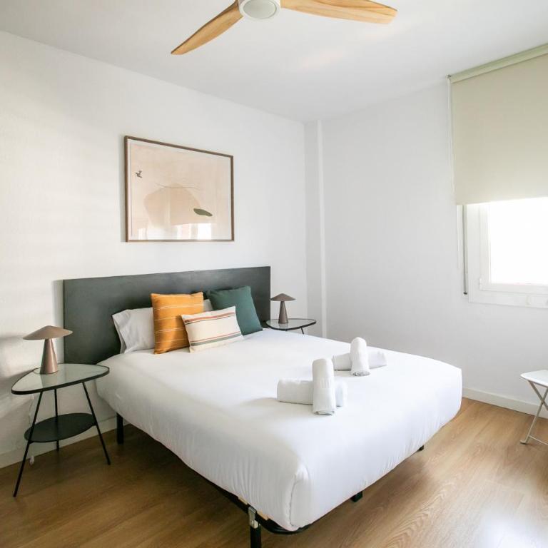 72GRVCC1066- Near Sagrada Familia - Three-Bedroom Apartment - 11