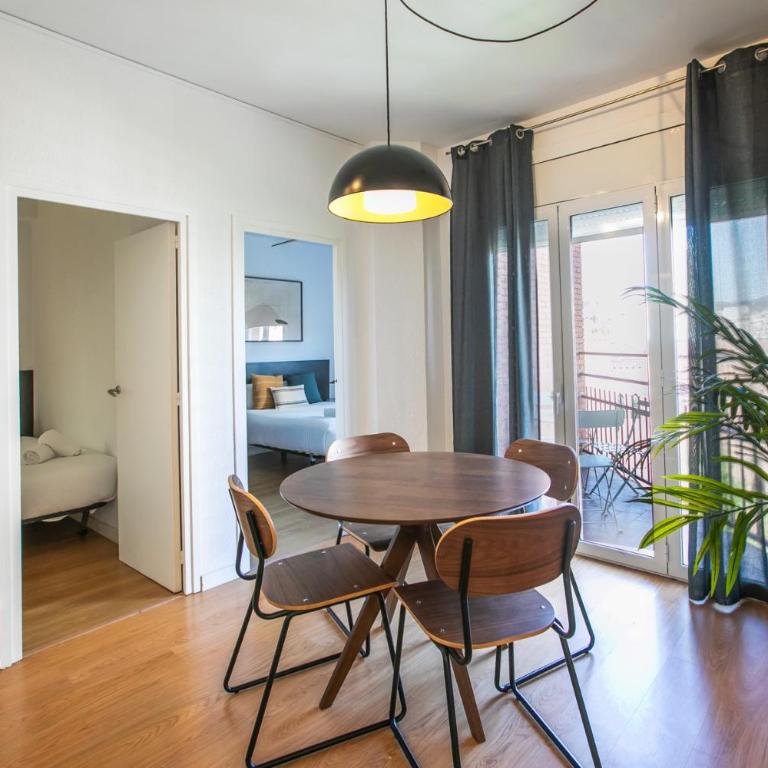 72GRVCC1066- Near Sagrada Familia - Three-Bedroom Apartment - 17