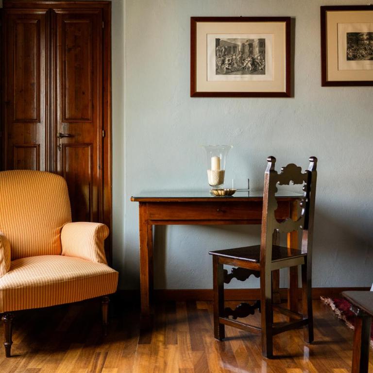 Locanda San Vigilio - Camera Superior Matrimoniale/Doppia con Letti Singoli con Vista Lago - 9
