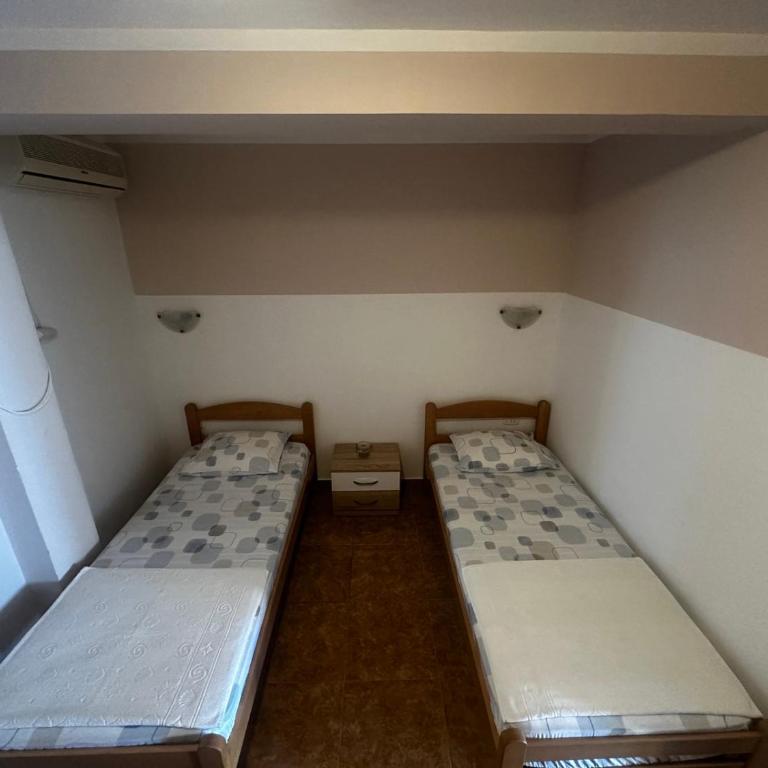 Apartmani Ilic - Apartment with Sea View - 10