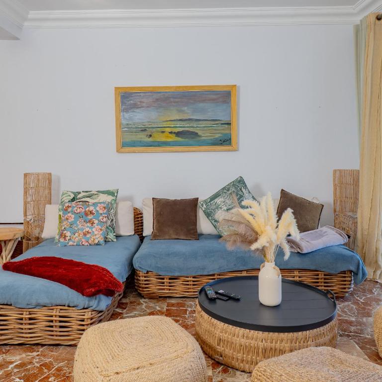 Cubo's Beachfront Villa Khayyam - Villa - 33