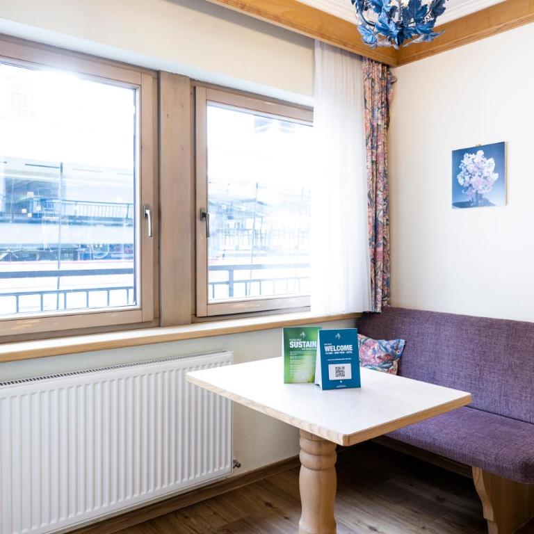 Heart Hotel Nordstern - Einzelzimmer mit Balkon - 5
