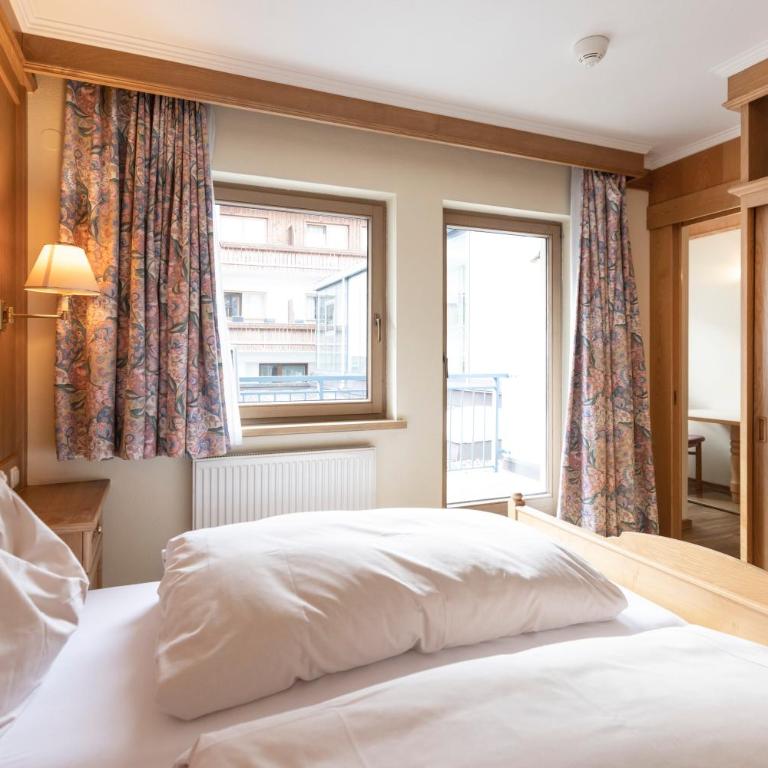 Heart Hotel Nordstern - Doppelzimmer mit Balkon - 5