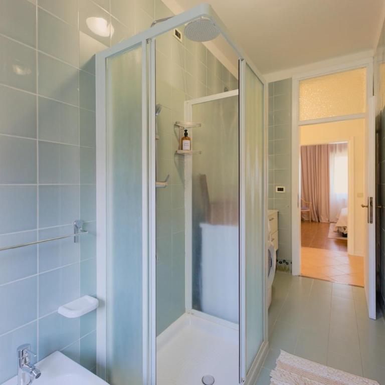 Casa Carinzia 24 - trilocale 6 posti letto - Appartamento con 3 Camere da Letto - 11