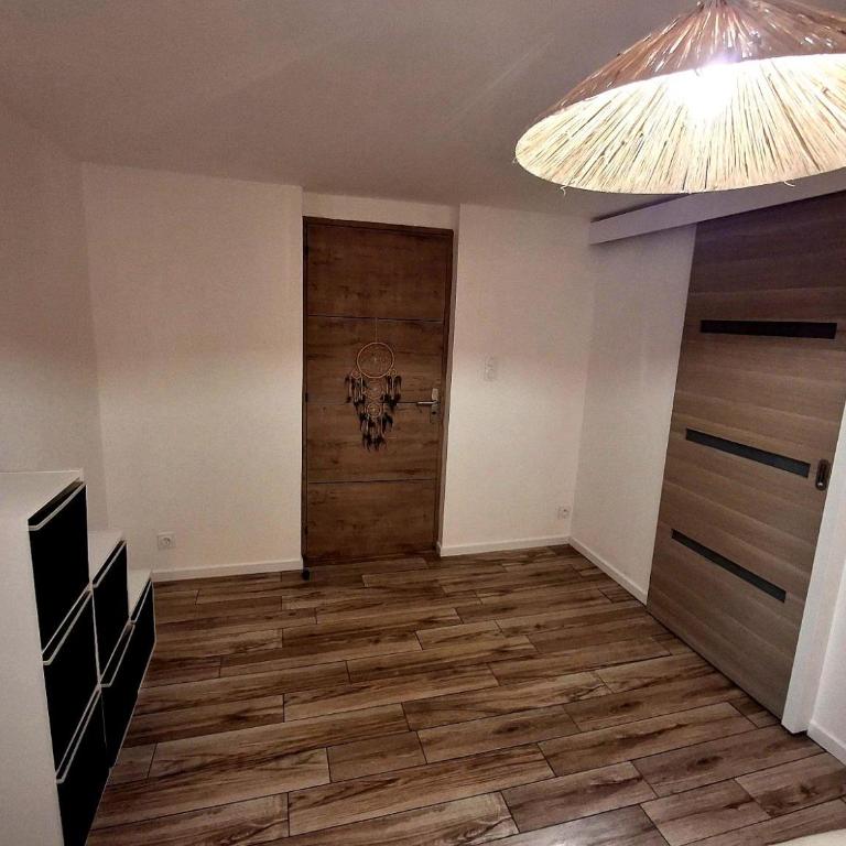 Le 421, Maison d'hôtes Jacuzzi entre amis,famille - Villa - 20