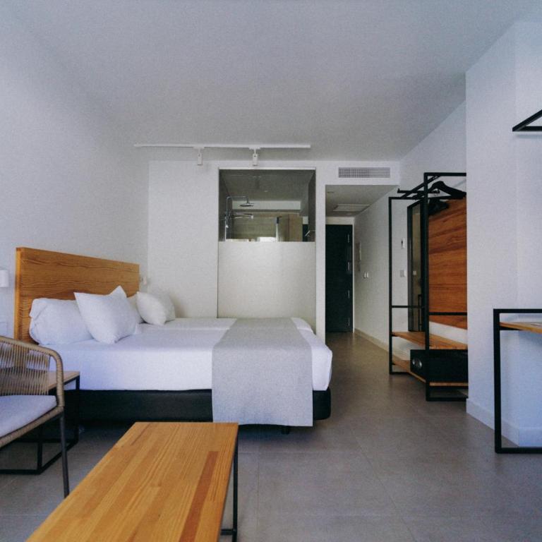 HOTEL ALOVE - Habitación Doble con terraza - 1 o 2 camas - 10