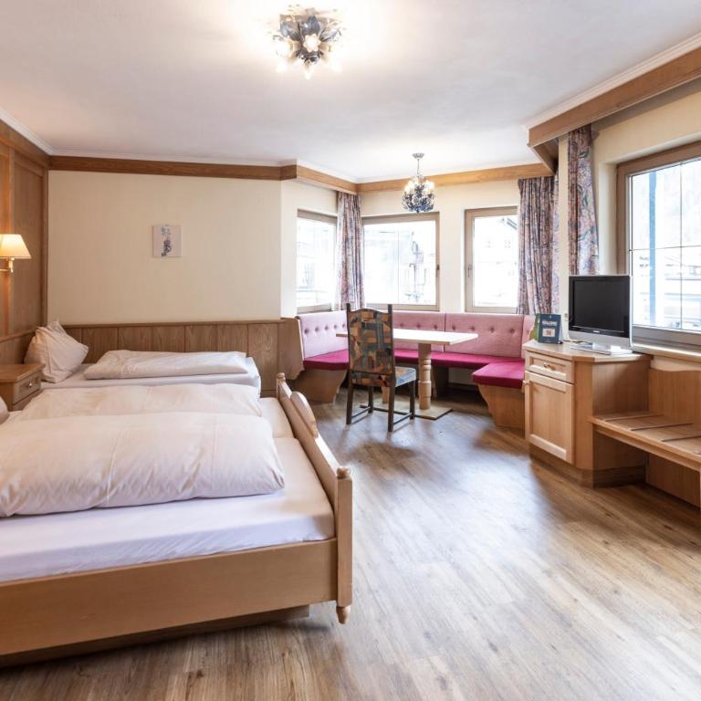 Heart Hotel Nordstern - Familienzimmer mit Balkon - 8